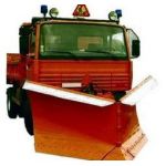 Distributeur avec boîtier pour lames à neige