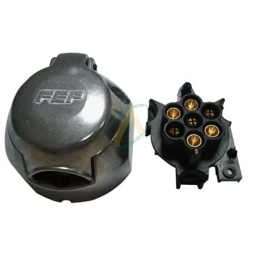 Prise de remorque femelle 7...