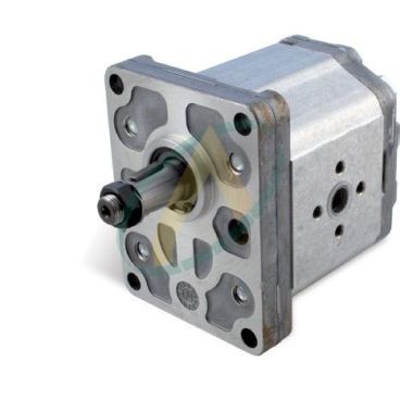 Moteur SAUER flasque 4 trous 96.2 X 71.5 mm arbre conique 1/8 17.5 / 15 mm de 6 à 26 cm3