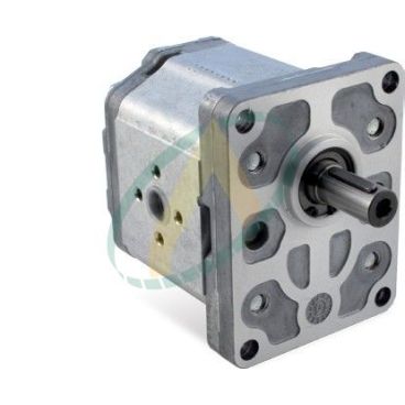 Moteur SAUER flasque 4 trous 96.2 X 71.5 mm arbre Cylindrique 15 mm de 6 à 26 cm3