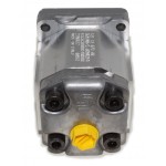 Moteur SAUER  flasque 4 Trous 56X73 mm arbre Cylindrique 12 mm de 2,6 à 7,8 cm3