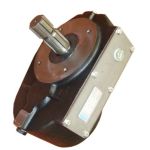 Boîtier multiplicateur inverseur en fonte arbre mâle/mâle groupe 3
